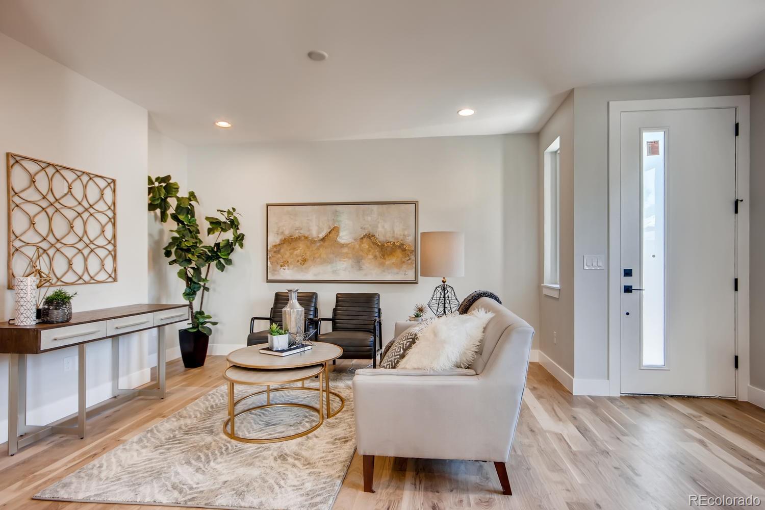 1385 Raleigh Living Room