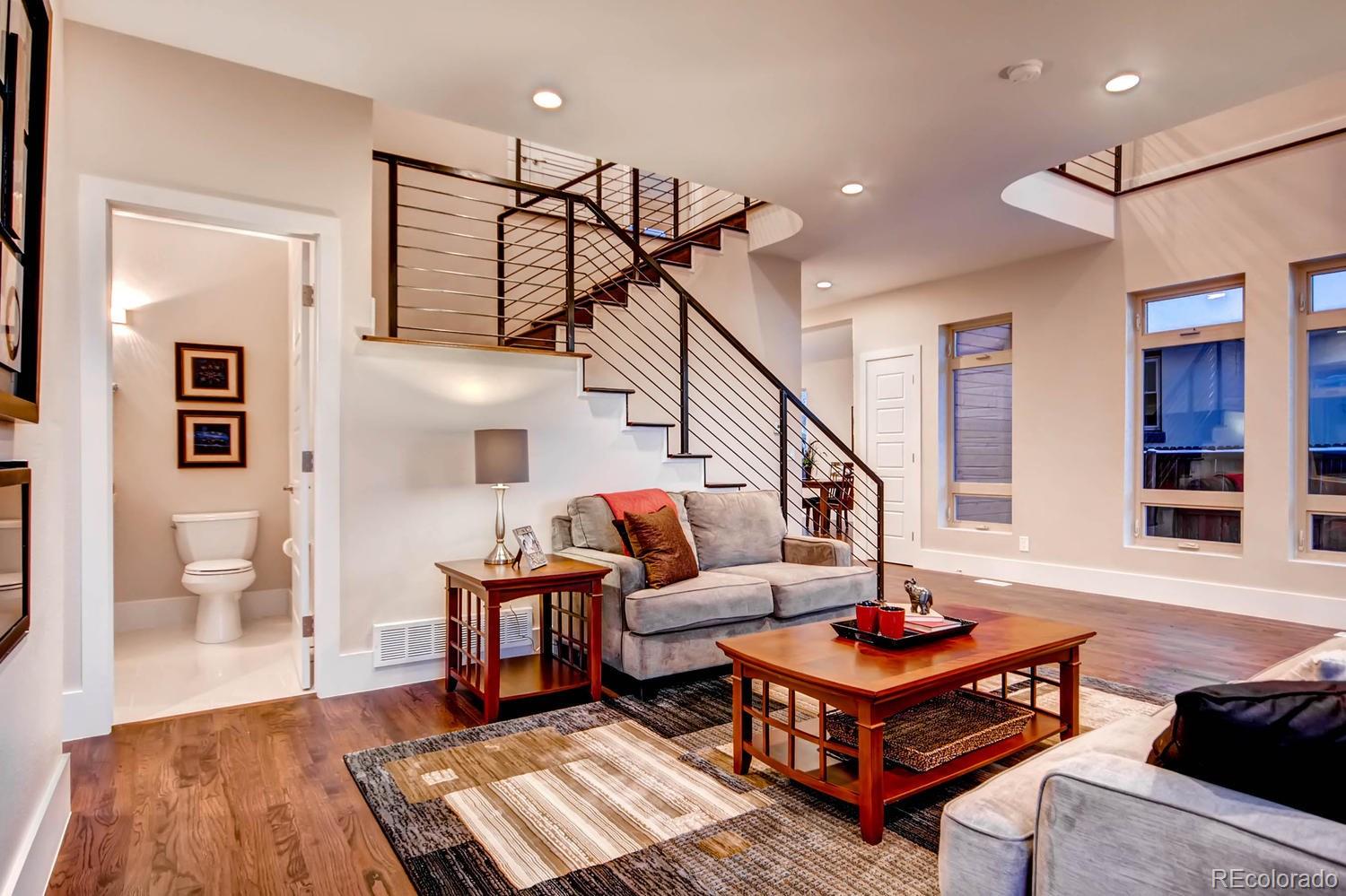 2660 King Living